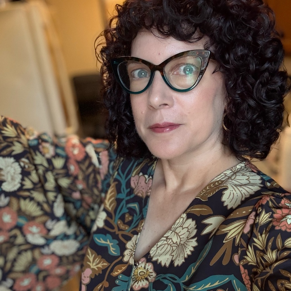 Meet your Posher, Jennifer